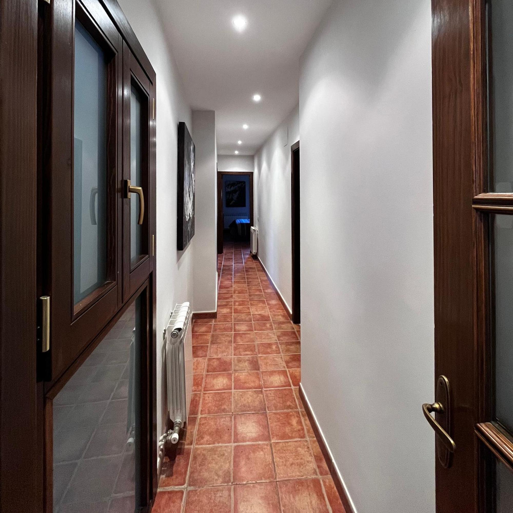 Apartamentos Angelus Plaza Mayor De Graus Ngoại thất bức ảnh