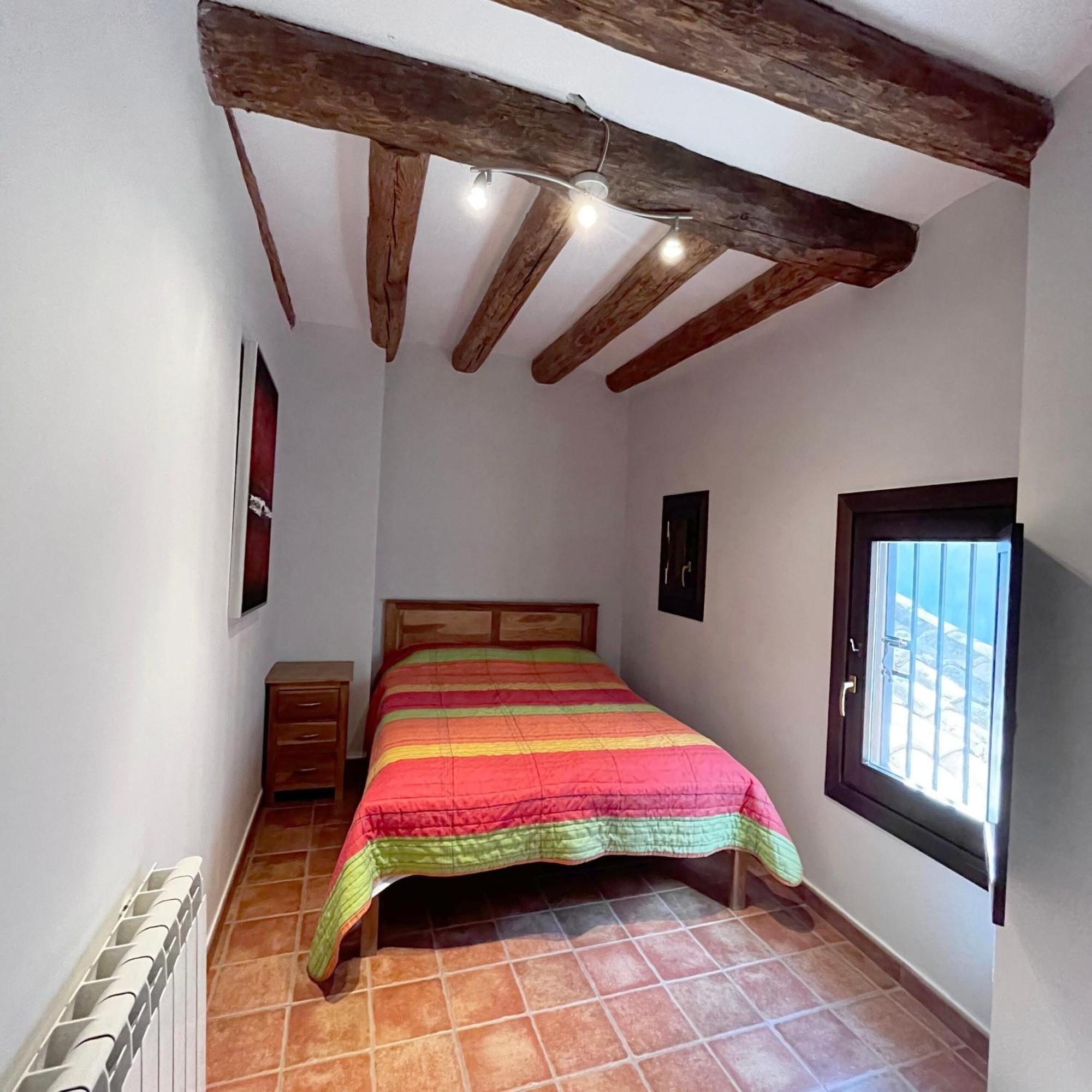 Apartamentos Angelus Plaza Mayor De Graus Ngoại thất bức ảnh