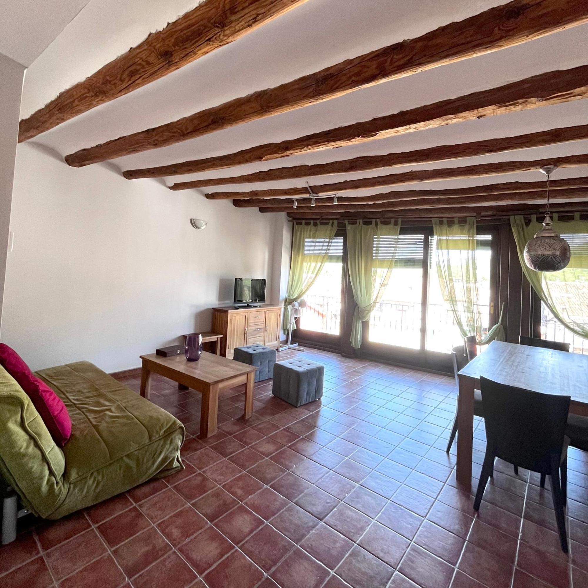 Apartamentos Angelus Plaza Mayor De Graus Ngoại thất bức ảnh