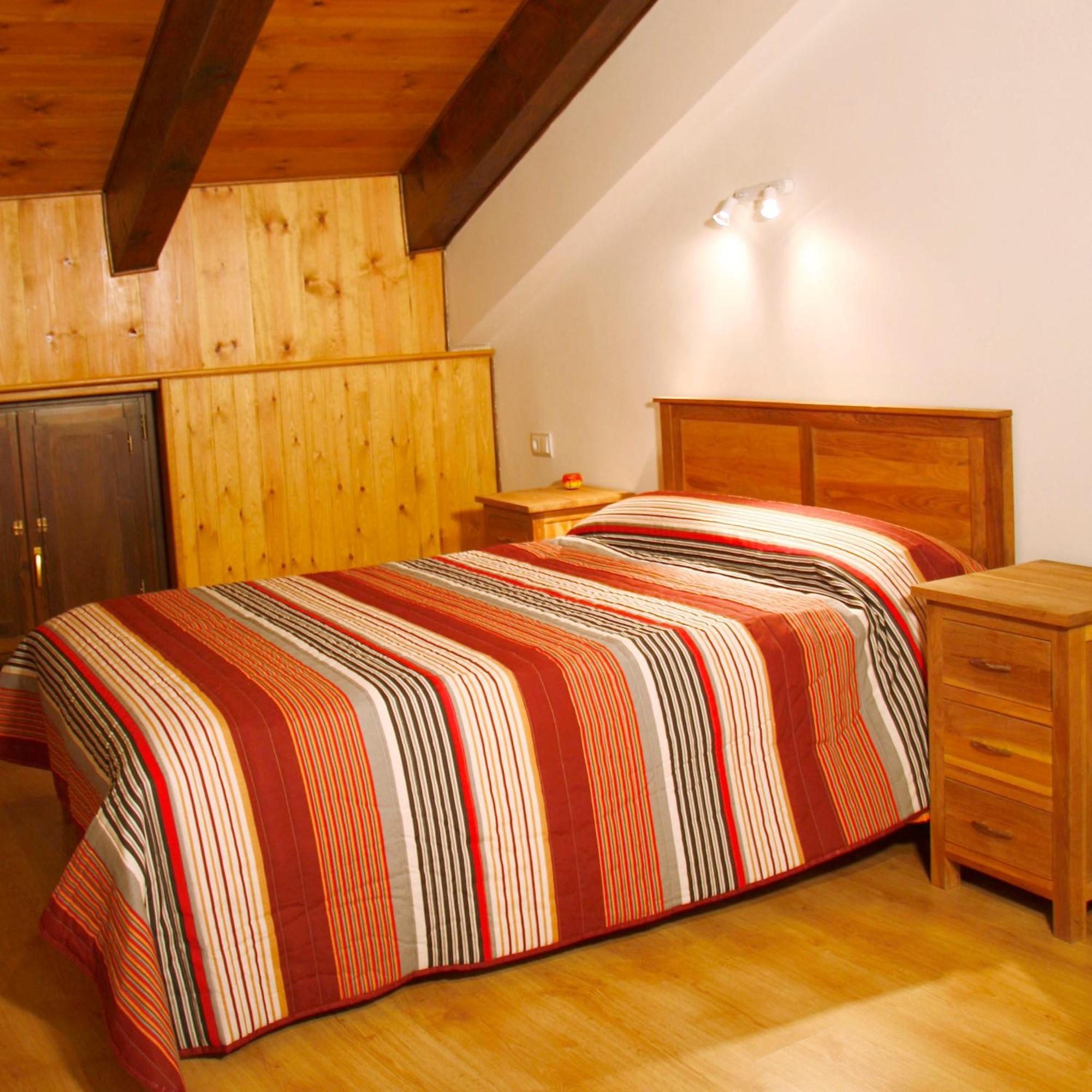 Apartamentos Angelus Plaza Mayor De Graus Ngoại thất bức ảnh