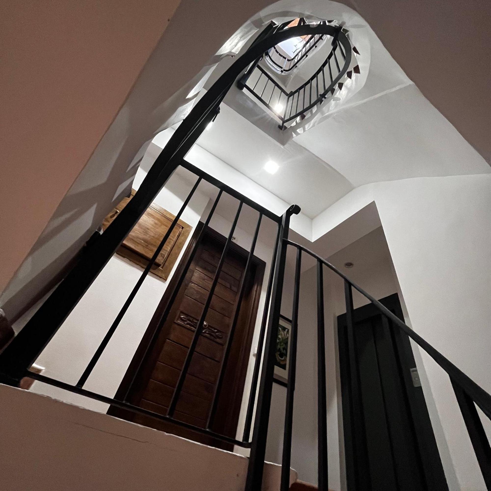 Apartamentos Angelus Plaza Mayor De Graus Ngoại thất bức ảnh